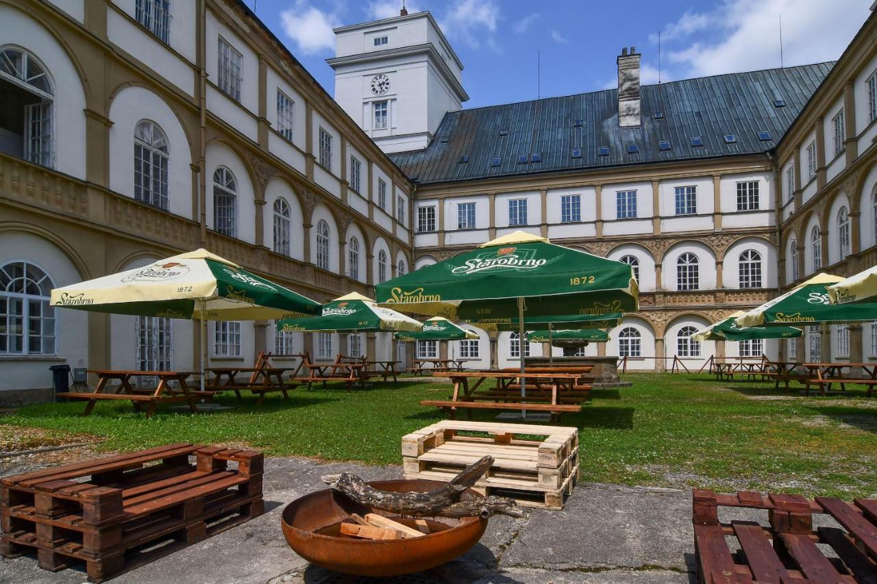 Zamek Racice Otel Dış mekan fotoğraf