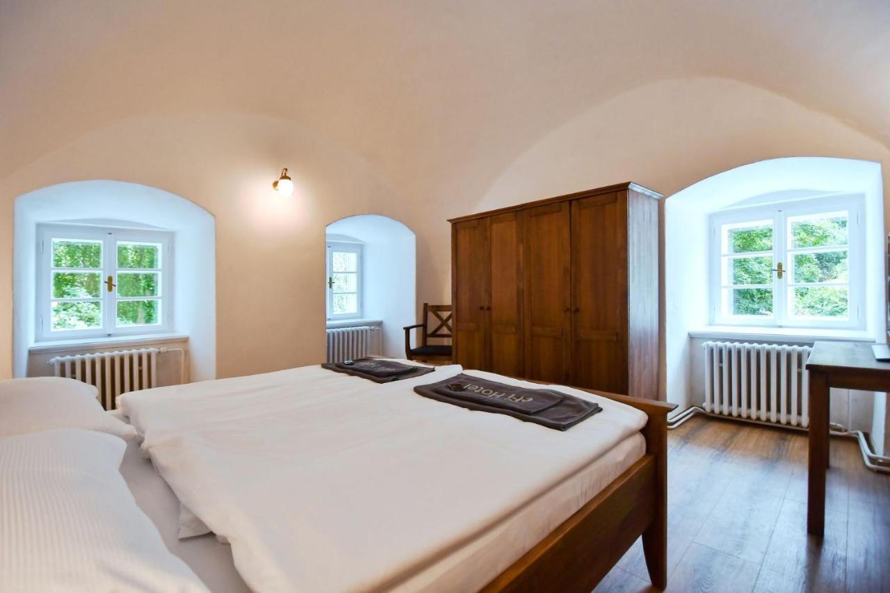 Zamek Racice Otel Dış mekan fotoğraf